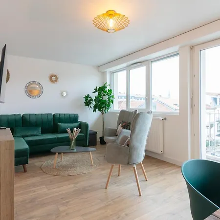Le Radieux De Placieux - Pour 6 Avec Parking Prive Apartment