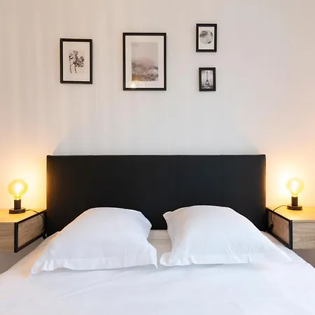 Le Radieux De Placieux - Pour 6 Avec Parking Prive Appartement