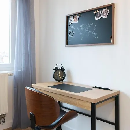 Apartment Le Radieux De Placieux - Pour 6 Avec Parking Prive