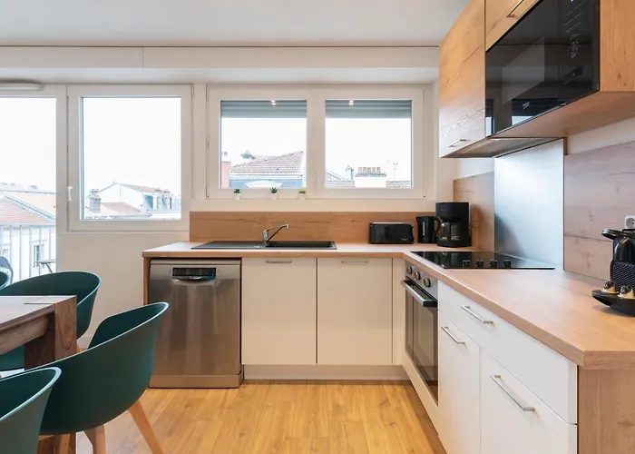 Le Radieux De Placieux - Pour 6 Avec Parking Prive Appartement